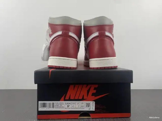 Cheap TBkick Jordan 1 (W) DJ4891-061 High OG Newstalgia Chenille 0526